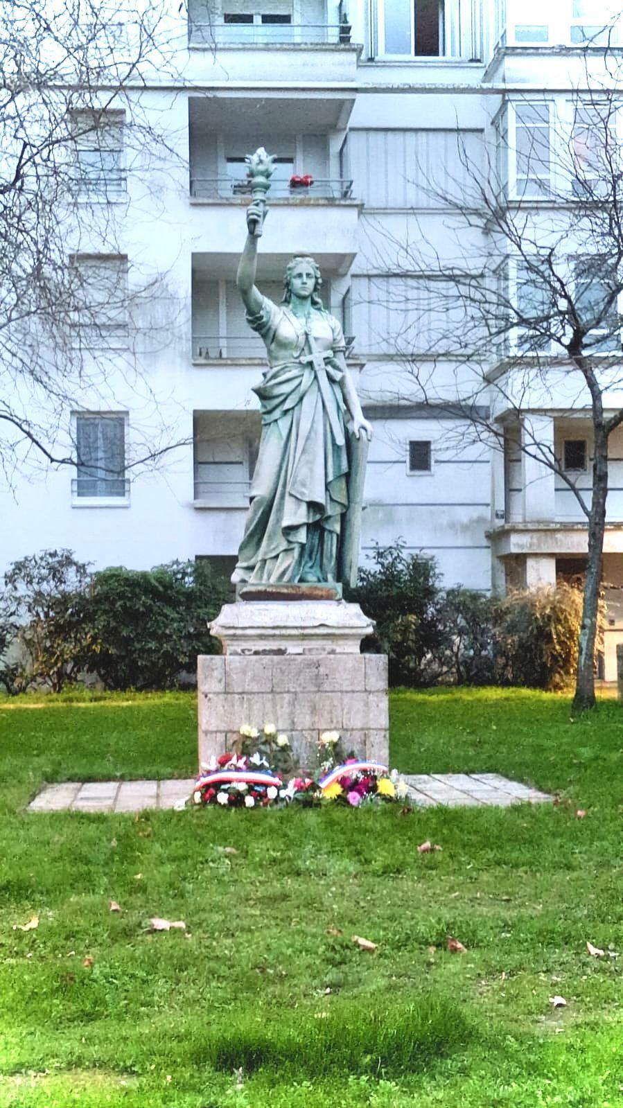 Hommage du 13 novembre 2025